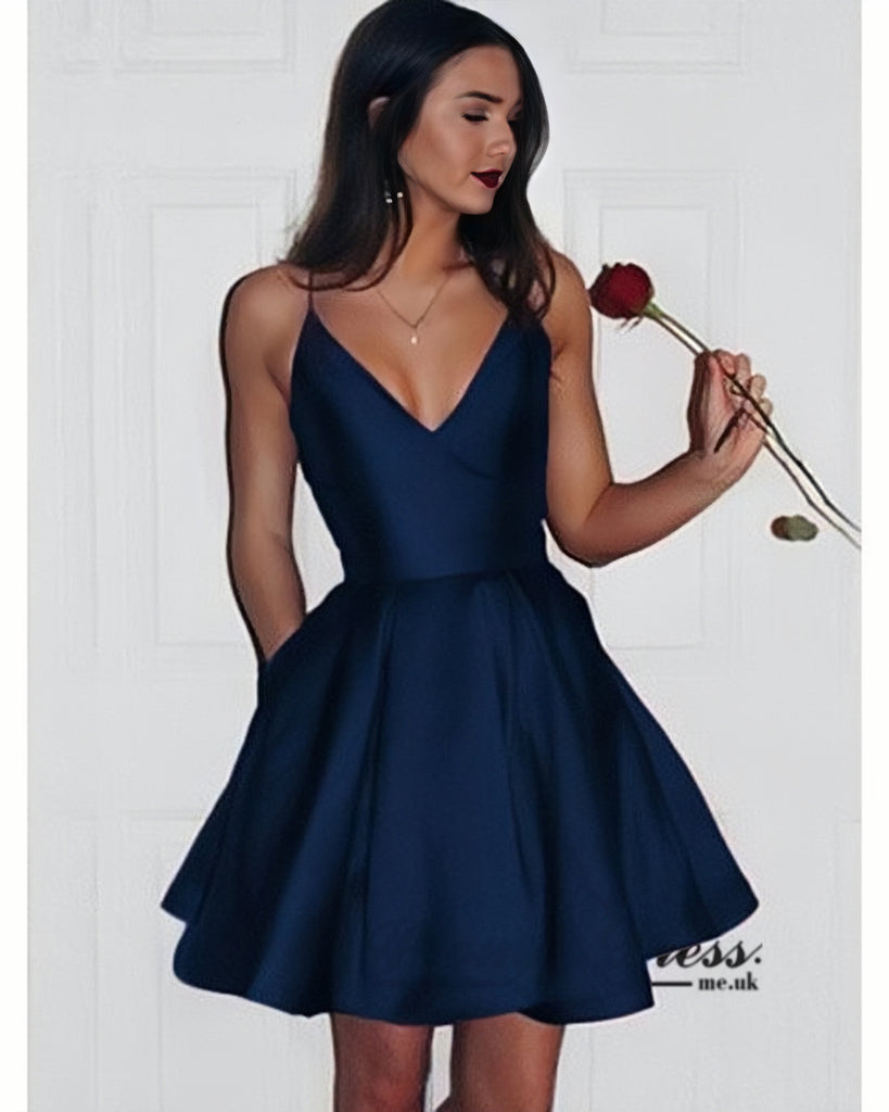 A Line V-Neck Spaghetti Straps Homecoming Dresses with Pockets PW658