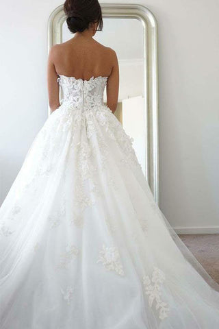 products/Elegant_Strapless_Sweetheart_Long_Wedding_Dress_With_Beading_Lace_Appliques_W1009-1.jpg