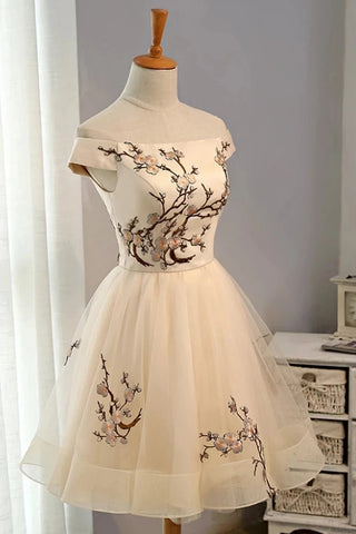 products/Off_the_Shoulder_Short_Homecoming_Gown_with_Appliques_A_line_Homecoming_Dress_H1294-2.jpg