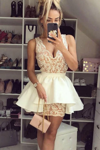products/Sexy_Lace_V_Neck_Above_Knee_Sheath_Homecoming_Dresses_with_Satin_Short_Prom_Dresses_H1189.jpg