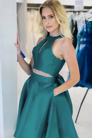 products/Simple_A_Line_Open_Back_Dark_Green_Halter_Short_Homecoming_Dress_With_Pockets_H1278-1.jpg