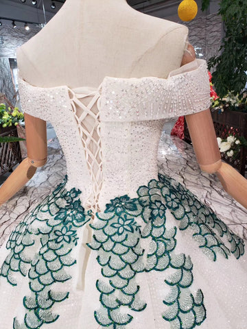products/White_Ball_Gown_Off_the_Shoulder_Beads_Sweetheart_Quinceanera_Dresses_with_Green_PW785-6.jpg