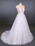 A Line Straps V-Neck Lace Appliques Tulle Wedding Dress Long Wedding Gowns W1128